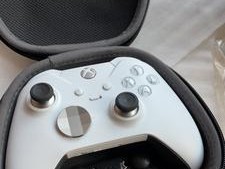 XboxOne和XboxOnes的区别（深入探究XboxOne和XboxOnes之间的细微差异）