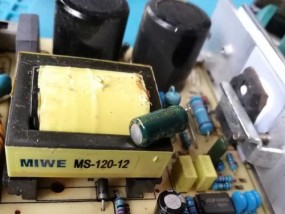 电脑开关电源维修技巧（解决电脑开关电源故障的实用技巧）