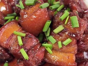 最新最简单的红烧肉方法是什么？如何在家轻松制作？