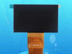 投影仪内部使用的显示屏类型是什么？