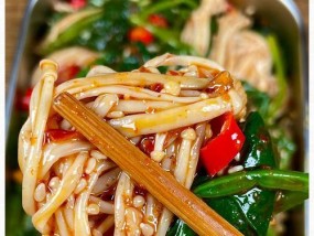 如何快速制作简单美味的菠菜？步骤有哪些？