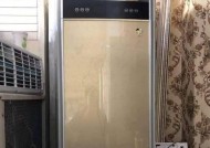 柜机空调漏水问题处理方法（根据情况选择合适的解决方案）