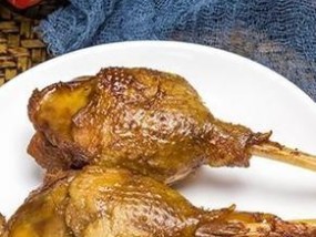 正宗烤羊肉串的腌制方法是什么？如何做出地道口味？