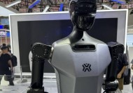 人形机器人具备哪些功能？未来发展趋势如何？