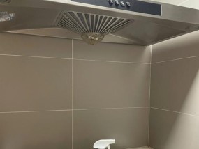 以油烟机喷水清洗喷头，做好清洗保养（掌握正确方法）