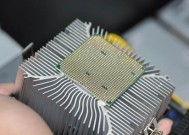电脑进气散热器怎么拆？拆卸散热器需要注意什么？