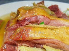土豆腊鸭腿的做法是什么？如何在家轻松制作？