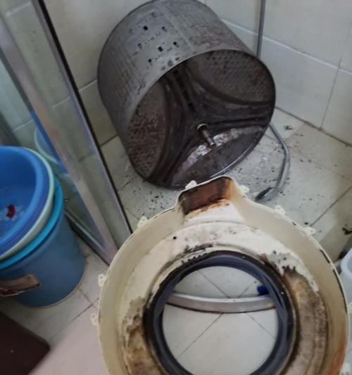 如何修理洗衣机水管开关（简单修复洗衣机水管开关的方法及步骤）  第1张