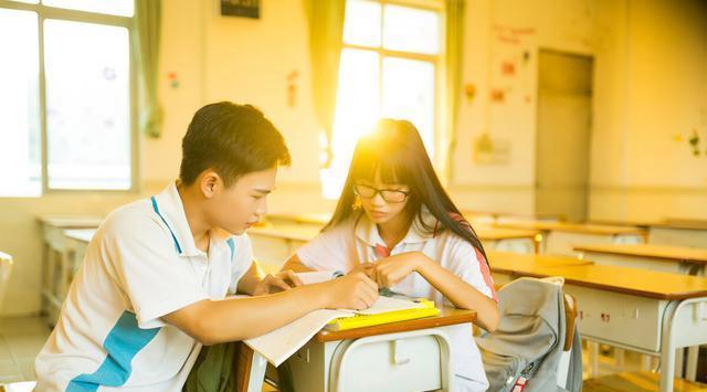 家长如何正确开导孩子面对早恋问题  第1张