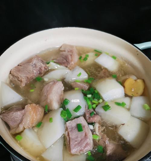 炖羊肉汤的小技巧（掌握炖羊肉汤的秘诀）  第1张