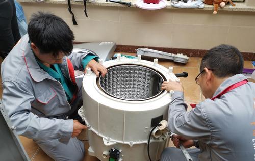 中央空调室内机清洗方法大揭秘（教你轻松清洗中央空调室内机）  第1张