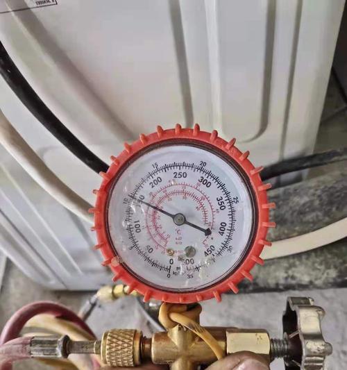 以空调加氟需要打开高低压阀门吗（探讨空调加氟过程中高低压阀门的作用及必要性）  第2张