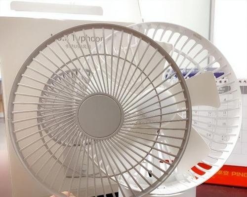 减少电风扇噪音的方法（享受宁静的夏日清风）  第3张
