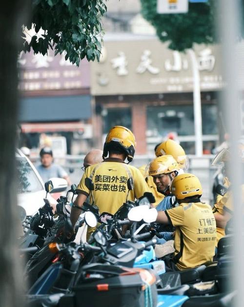 外卖小哥谈真实的生活？他们面临哪些挑战和机遇？  第3张