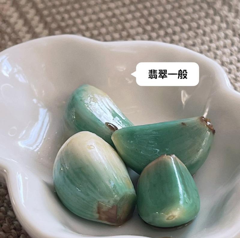 腊八蒜怎么腌制？需要哪些配料？  第2张