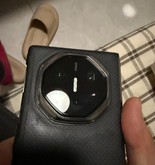 手机前置摄像头贴的膜怎么搞下来？有什么技巧吗？  第1张