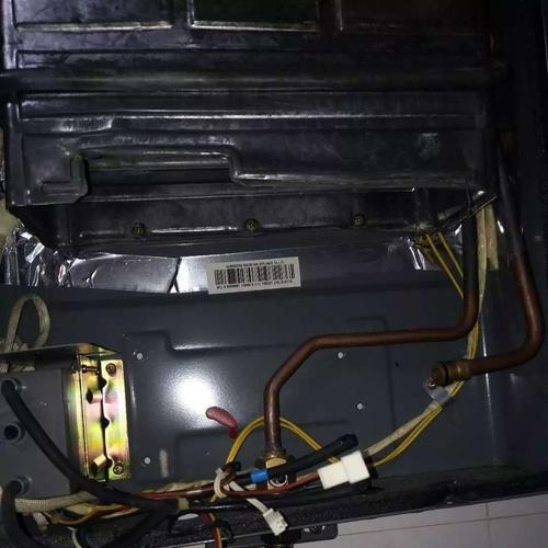 热水器顶针盖打开方法是什么？  第1张