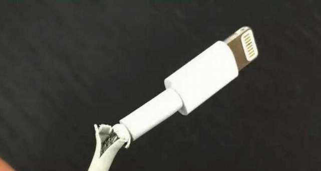 数据线变蓝是什么原因？如何解决和预防？  第3张