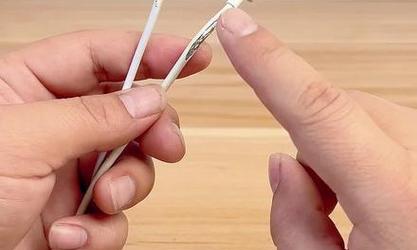 数据线松动如何解决？有没有简单的方法？  第1张