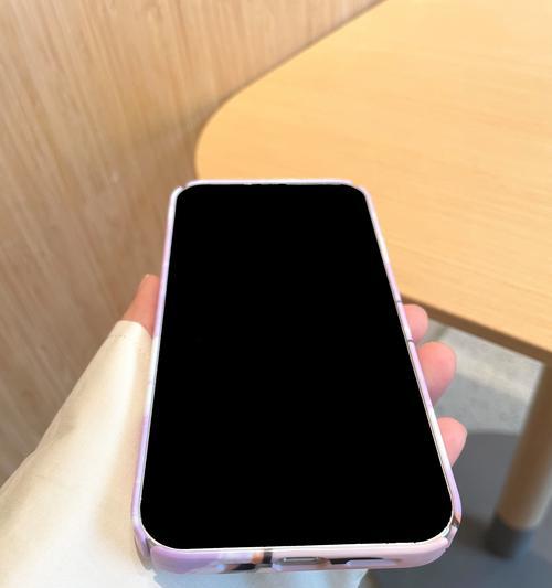 大孔黑色苹果手机套特点是什么？  第1张